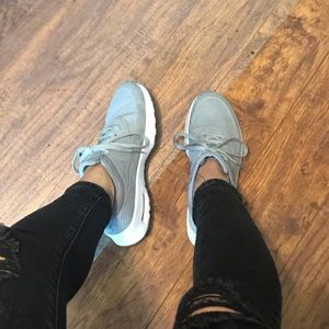 Nike Grey Air Max Thea size 6.5